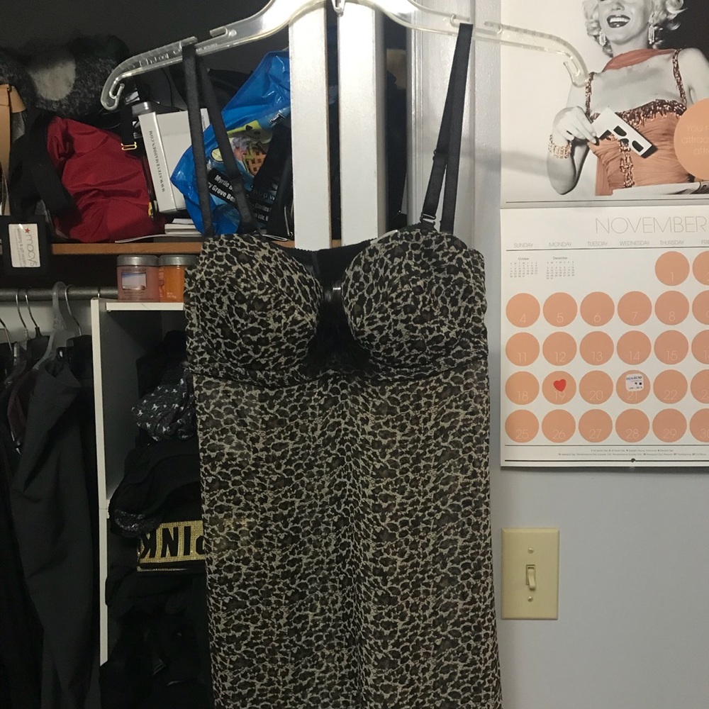 Nightgown - Picture 1 of 5
